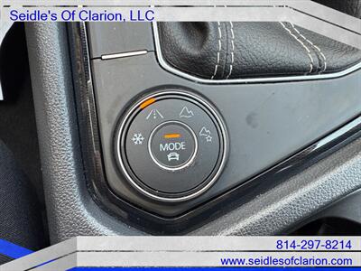 2025 Volkswagen Taos SE 4Motion   - Photo 23 - Clarion, PA 16214