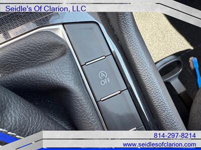2025 Volkswagen Taos SE 4Motion   - Photo 24 - Clarion, PA 16214
