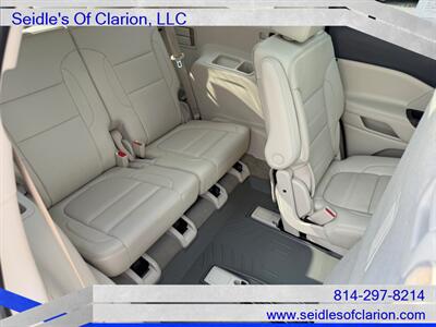 2023 GMC Acadia Denali - Photo 16 - Clarion, PA 16214