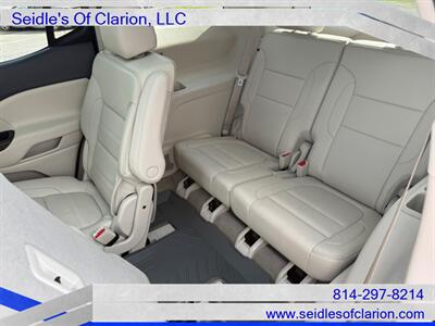 2023 GMC Acadia Denali - Photo 13 - Clarion, PA 16214