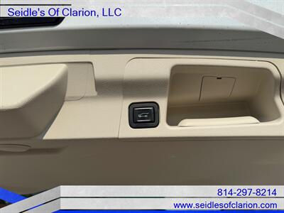 2023 GMC Acadia Denali - Photo 10 - Clarion, PA 16214