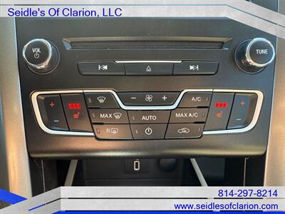2017 Ford Fusion SE   - Photo 19 - Clarion, PA 16214