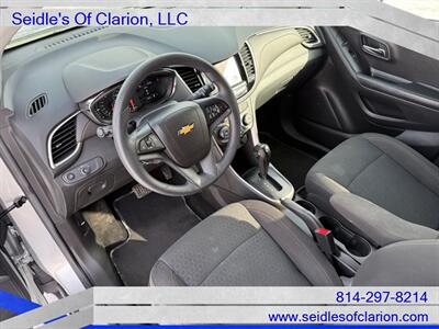 2022 Chevrolet Trax LS   - Photo 11 - Clarion, PA 16214