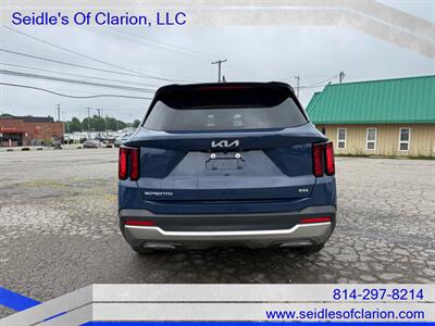 2025 Kia Sorento S   - Photo 6 - Clarion, PA 16214