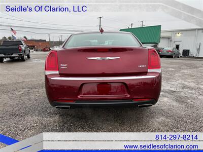 2019 Chrysler 300 Series Touring   - Photo 6 - Clarion, PA 16214