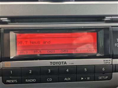 2010 Toyota 4Runner SR5   - Photo 13 - Knoxville, TN 37919