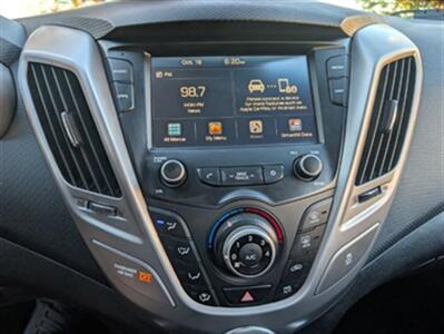 2017 Hyundai Veloster   - Photo 12 - Knoxville, TN 37919