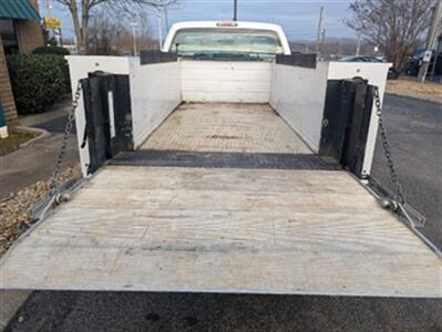 2011 Ford F-250 Super Duty XL  Utility Body - Photo 9 - Knoxville, TN 37919