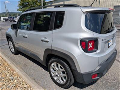 2017 Jeep Renegade Latitude   - Photo 3 - Knoxville, TN 37919