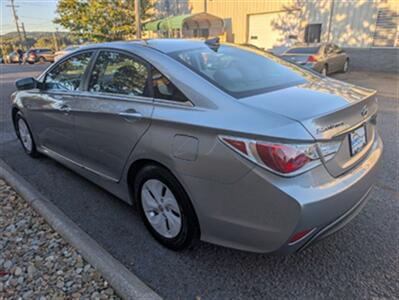 2015 Hyundai SONATA Hybrid   - Photo 3 - Knoxville, TN 37919