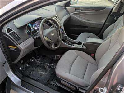 2015 Hyundai SONATA Hybrid - Photo 8 - Knoxville, TN 37919