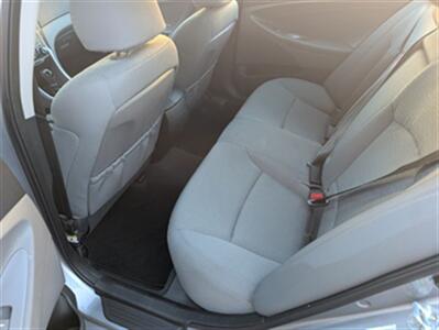 2015 Hyundai SONATA Hybrid   - Photo 20 - Knoxville, TN 37919