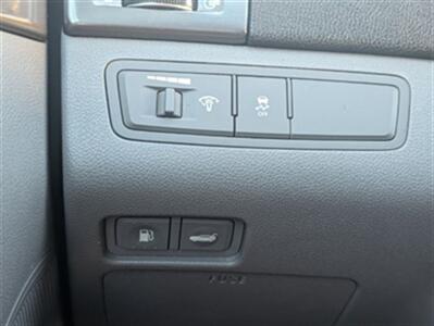 2015 Hyundai SONATA Hybrid   - Photo 16 - Knoxville, TN 37919