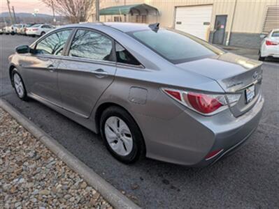 2015 Hyundai SONATA Hybrid - Photo 3 - Knoxville, TN 37919