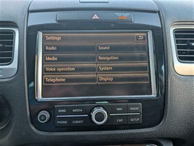 2012 Volkswagen Touareg TDI Sport   - Photo 17 - Knoxville, TN 37919