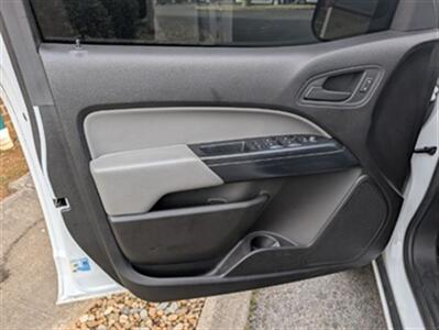 2017 Chevrolet Colorado Work Truck   - Photo 7 - Knoxville, TN 37919