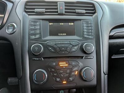 2018 Ford Fusion Hybrid SE   - Photo 12 - Knoxville, TN 37919