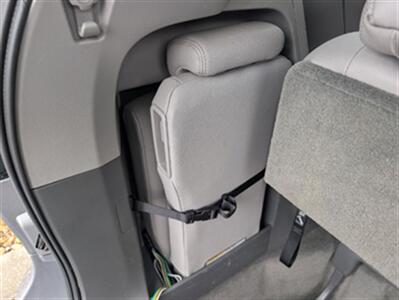 2017 Toyota Sienna XLE 8-Passenger   - Photo 28 - Knoxville, TN 37919