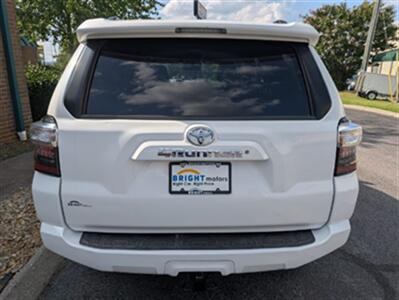 2019 Toyota 4Runner SR5   - Photo 5 - Knoxville, TN 37919