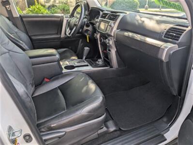 2019 Toyota 4Runner SR5   - Photo 19 - Knoxville, TN 37919