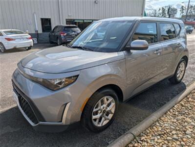 2023 Kia Soul LX   - Photo 6 - Knoxville, TN 37919