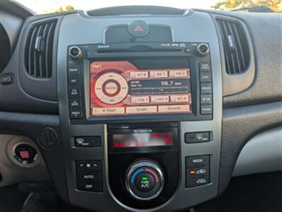 2013 Kia Forte EX   - Photo 12 - Knoxville, TN 37919