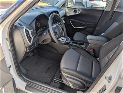2024 Kia Soul LX   - Photo 8 - Knoxville, TN 37919