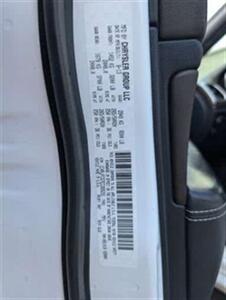 2014 Jeep Grand Cherokee Overland   - Photo 38 - Knoxville, TN 37919