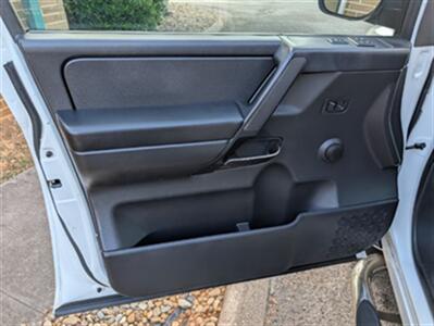 2014 Nissan Titan S   - Photo 7 - Knoxville, TN 37919