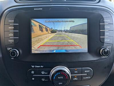 2018 Kia Soul +   - Photo 17 - Knoxville, TN 37919