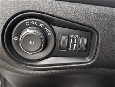 2017 Jeep Renegade Limited   - Photo 18 - Knoxville, TN 37919