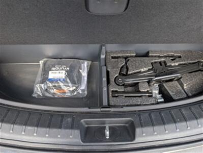 2017 Hyundai SANTA FE Sport 2.4L   - Photo 27 - Knoxville, TN 37919