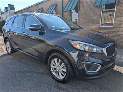 2016 Kia Sorento LX   - Photo 1 - Knoxville, TN 37919