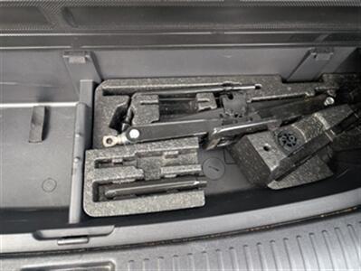 2017 Kia Sorento LX   - Photo 24 - Knoxville, TN 37919