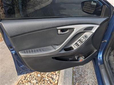 2015 Hyundai Elantra SE - Photo 8 - Knoxville, TN 37919