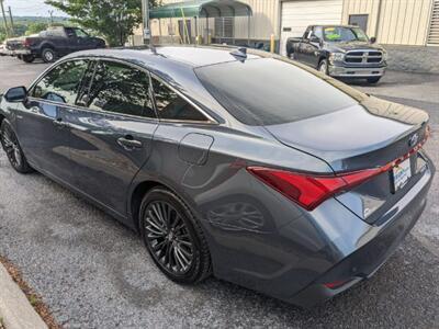 2019 Toyota Avalon Hybrid Limited   - Photo 3 - Knoxville, TN 37919