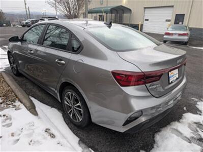 2023 Kia Forte LXS   - Photo 3 - Knoxville, TN 37919