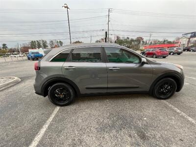 2018 Kia Niro LX   - Photo 6 - Knoxville, TN 37919