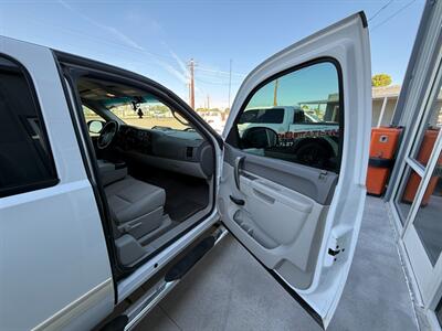 2013 GMC Sierra 1500 SLE   - Photo 13 - Safford, AZ 85546