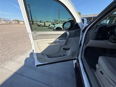 2013 GMC Sierra 1500 SLE   - Photo 10 - Safford, AZ 85546