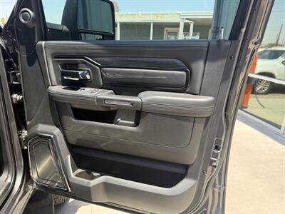 2024 RAM 3500 Limited Night Mega Cab 4x4 - Photo 22 - Safford, AZ 85546