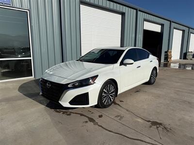 2024 Nissan Altima 2.5 SV - Photo 2 - Safford, AZ 85546