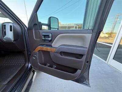 2015 GMC Sierra 3500 SLT  Sierra 3500 HD Crew Cab SLT Pickup 4D 6 1/2 ft - Photo 20 - Safford, AZ 85546