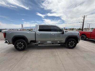2024 GMC Sierra 2500 SLT Z31 Crew Cab Duramax 4x4 - Photo 10 - Safford, AZ 85546