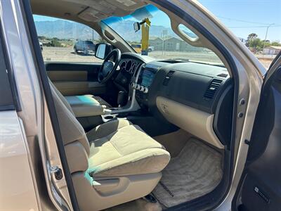 2008 Toyota Sequoia SR5   - Photo 6 - Safford, AZ 85546