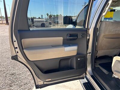 2008 Toyota Sequoia SR5   - Photo 11 - Safford, AZ 85546