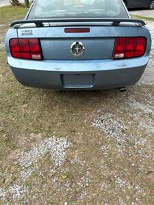 2005 Ford Mustang V6 Deluxe   - Photo 9 - Prichard, AL 36610