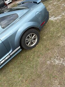 2005 Ford Mustang V6 Deluxe   - Photo 7 - Prichard, AL 36610