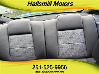 2005 Ford Mustang V6 Deluxe   - Photo 19 - Prichard, AL 36610