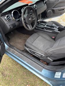 2005 Ford Mustang V6 Deluxe   - Photo 22 - Prichard, AL 36610